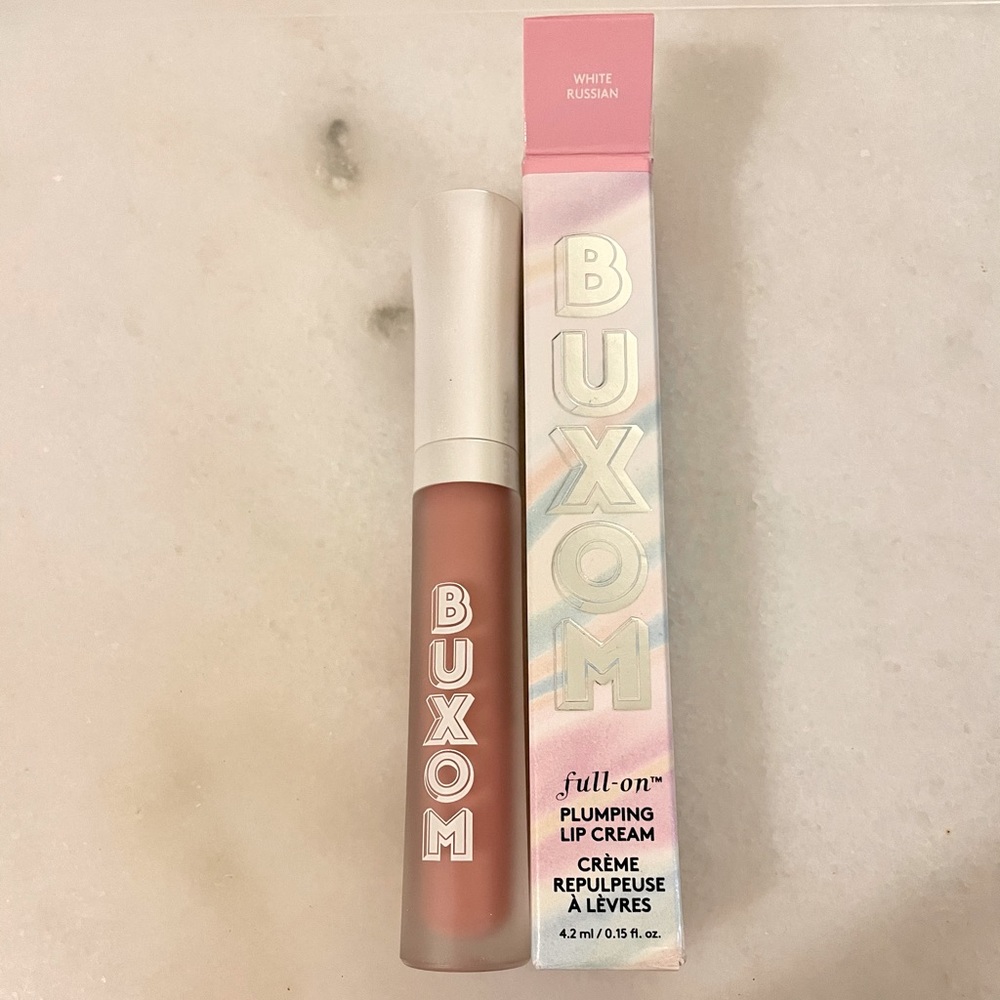 Buxom Lip Plumping Cream in White Russian